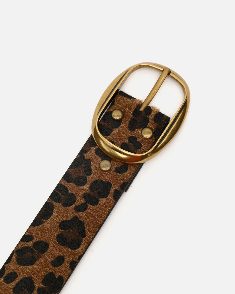 Almera cinturón animal print