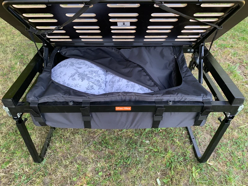 Under-bed storage box