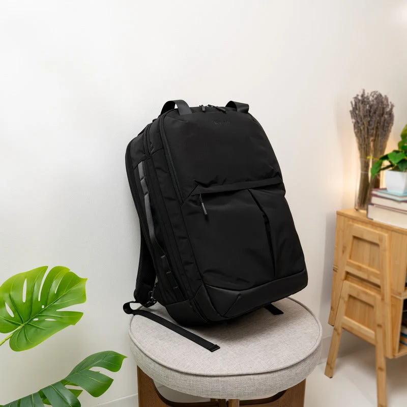 Mochila de viaje ligera de 15-16" - Negra