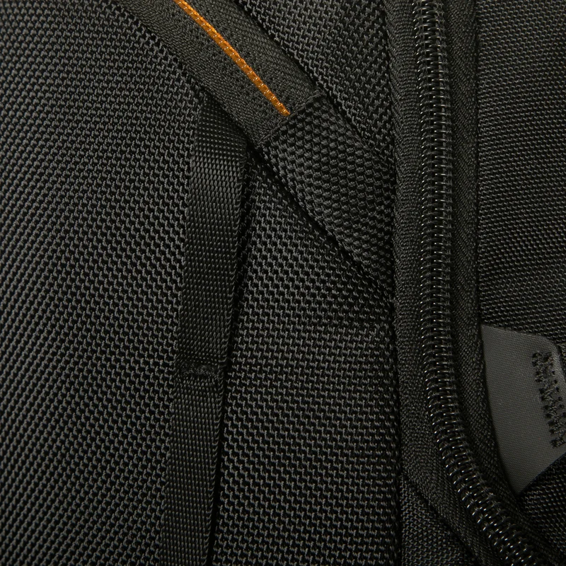 Mochila de viaje Voyager EXP de 17 pulgadas