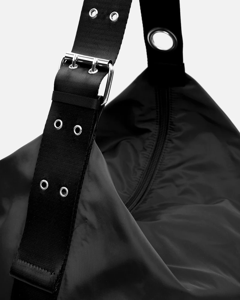 Kusa bolso hobo grande en nylon