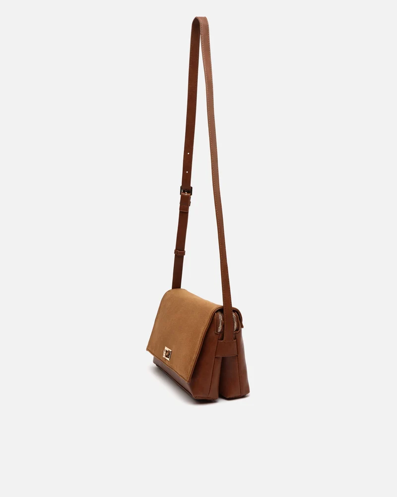 Richa bolso bandolera combinado con solapa efecto ante