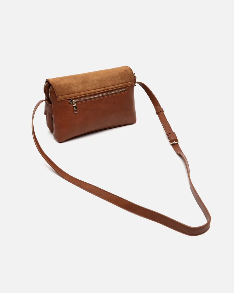 Richa bolso bandolera combinado con solapa efecto ante
