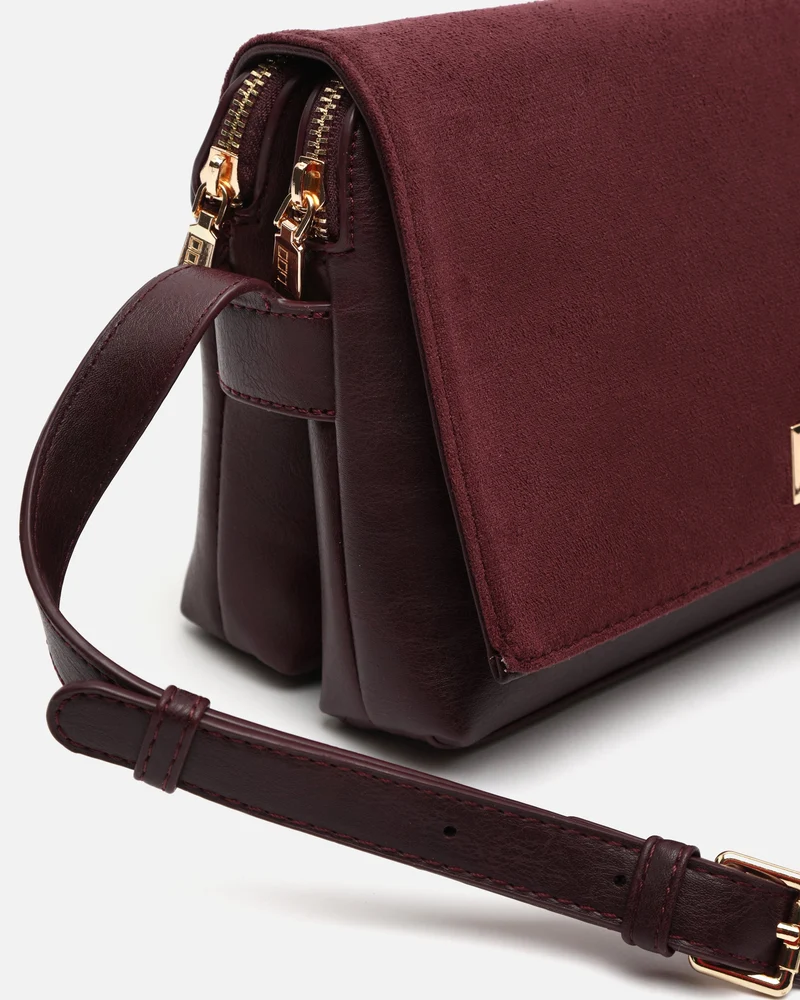 Richa bolso bandolera combinado con solapa efecto ante
