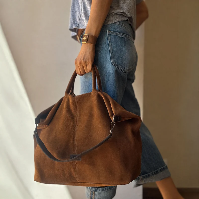 Bolso de mano grande Zoe de serraje CUIROTS