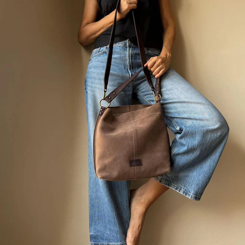 Bolso de hombro y bandolera Zoe de serraje CUIROTS