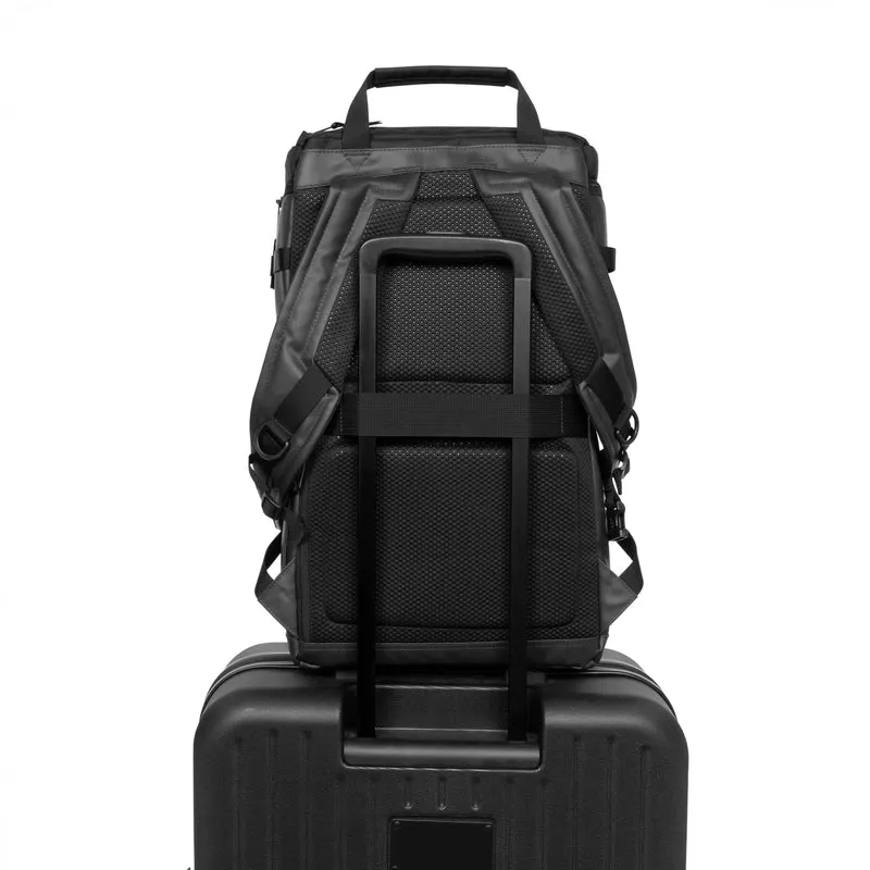 Eastpak selection Tecum Top CNNCT 23 - Mochila 15" 49 cm (cnnct top black)