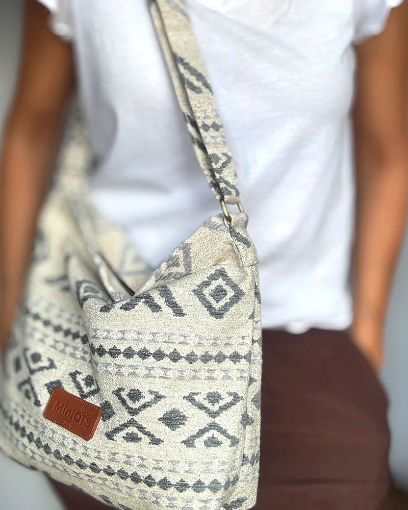 Bolsa bandolera mediana MINIOTS étnico gris