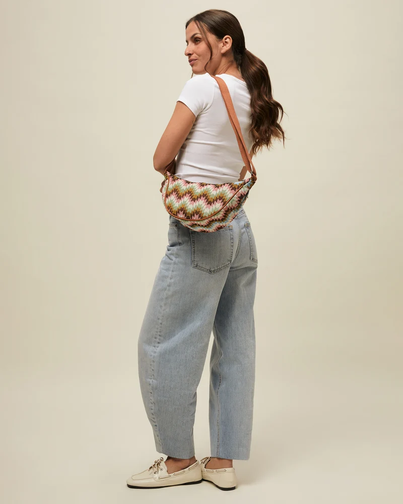 Dilasi riñonera estampado jacquard