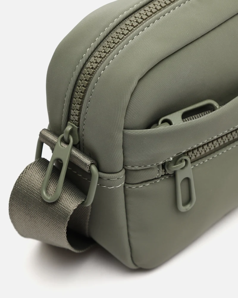 Sak bolso bandolera pequeño en nylon