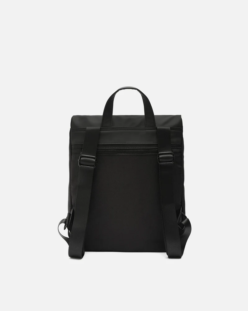 Senay mochila con solapa en nylon ED.