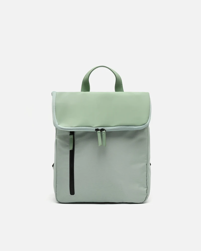 Senay mochila con solapa en nylon ED.