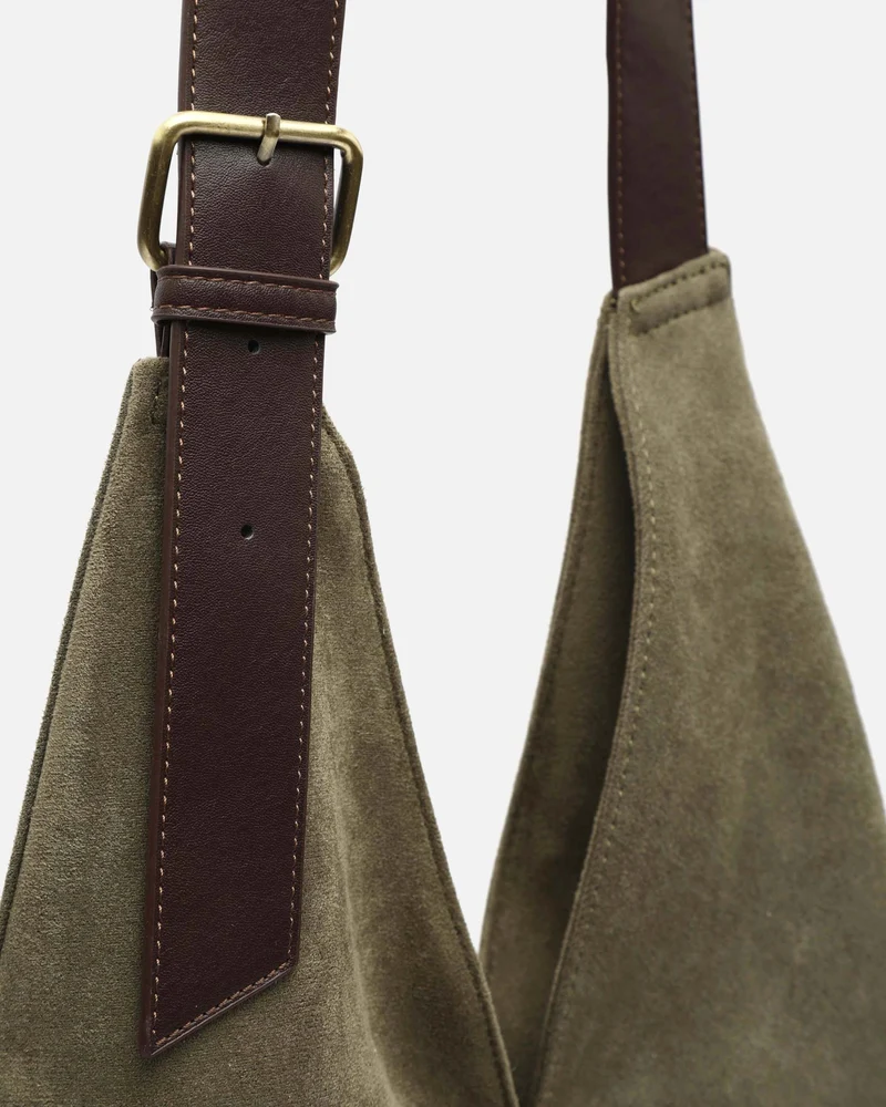 Vire bolso hobo grande efecto ante con cierre de botón
