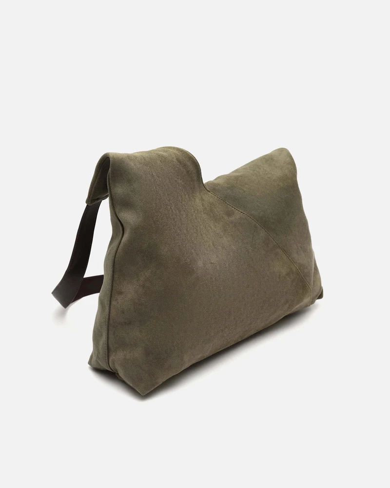 Vire bolso hobo grande efecto ante con cierre de botón