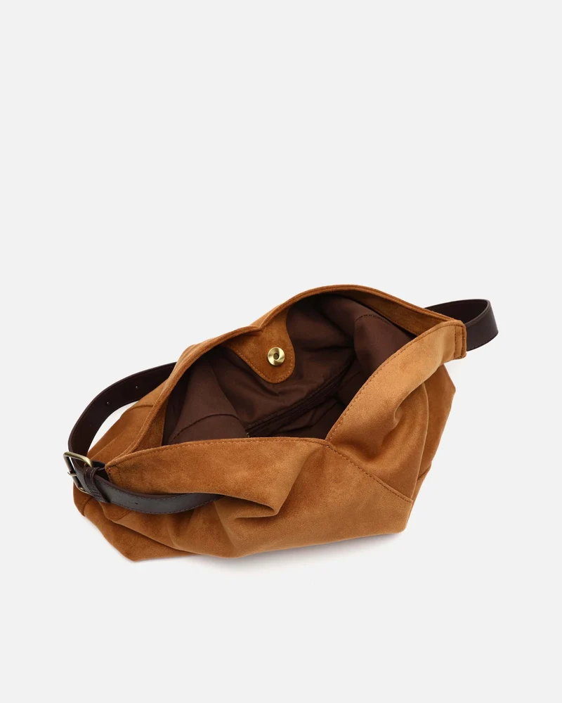 Vire bolso hobo grande efecto ante con cierre de botón