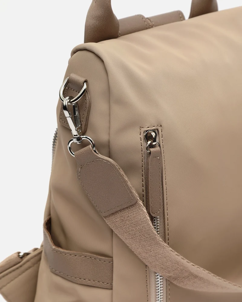 Loen mochila antirrobo pequeña en nylon