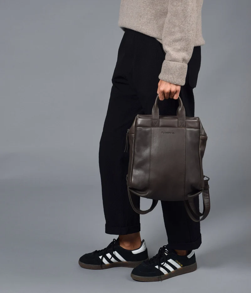 Mochila pequeña de piel THB Triple
