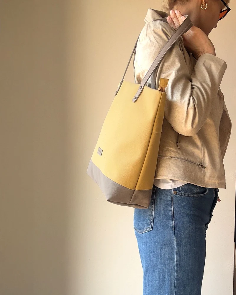 Bolso de hombro tipo shopper CUIROTS Desert