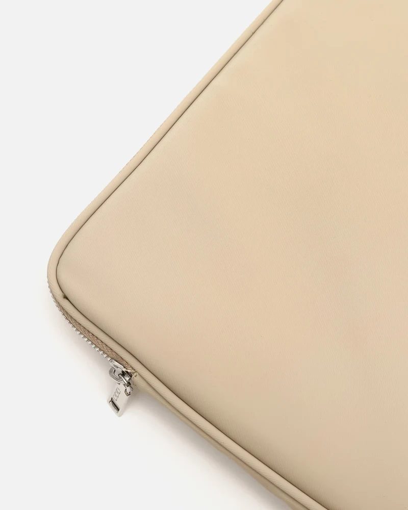 Delora funda para portátil grande (15") ED.