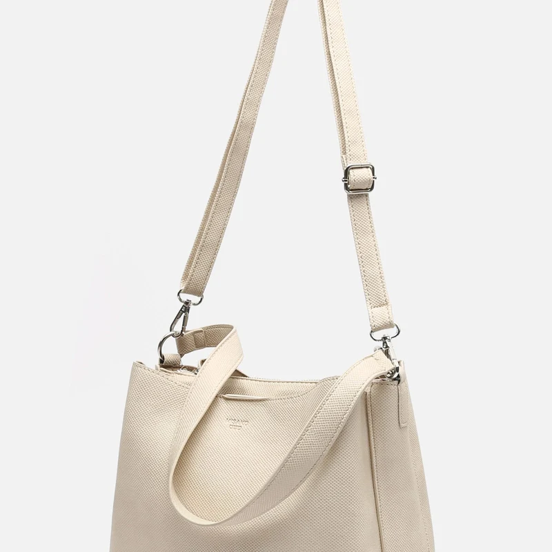 Conti bolso hobo con asa regulable