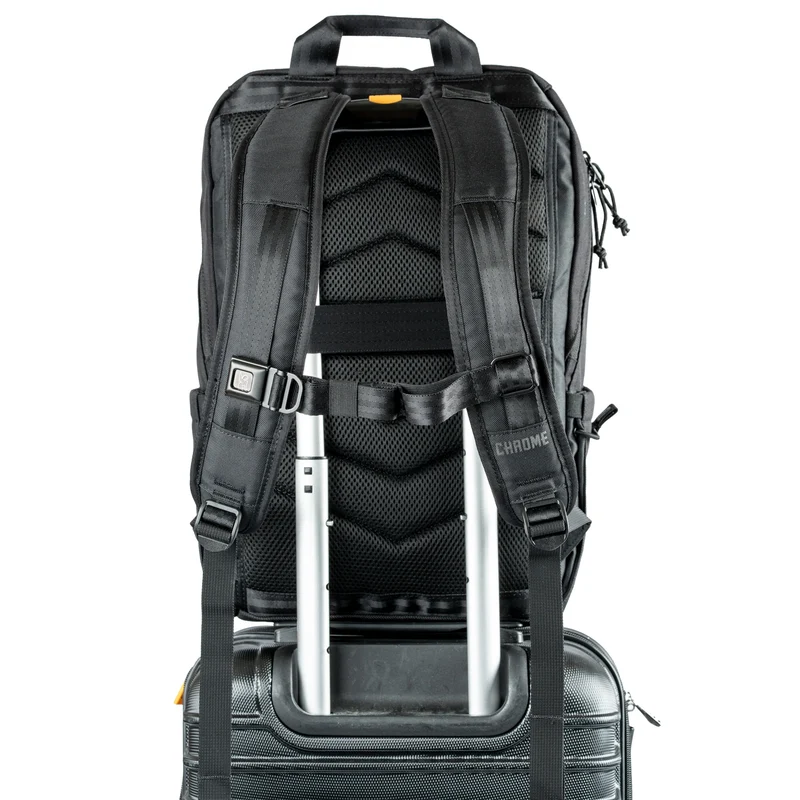Chrome Recruit 22L - Mochila 16" 46 cm (black)