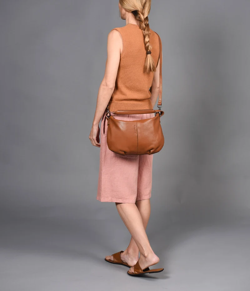Bolso de mano pequeña de piel THB Slash