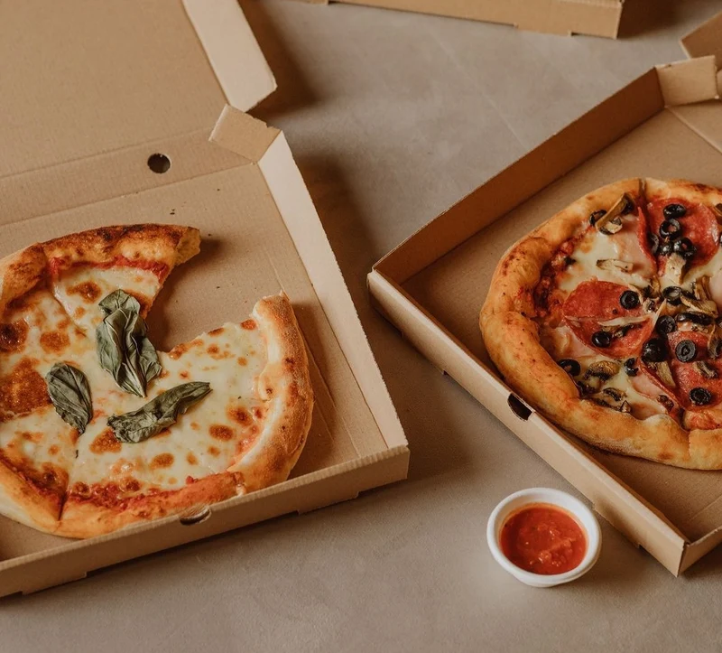 Caja Pizza Kraft 26x26x3,5cm (100 unidades)