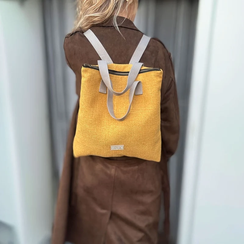 Mochila mediana MiniOTS MiniYute