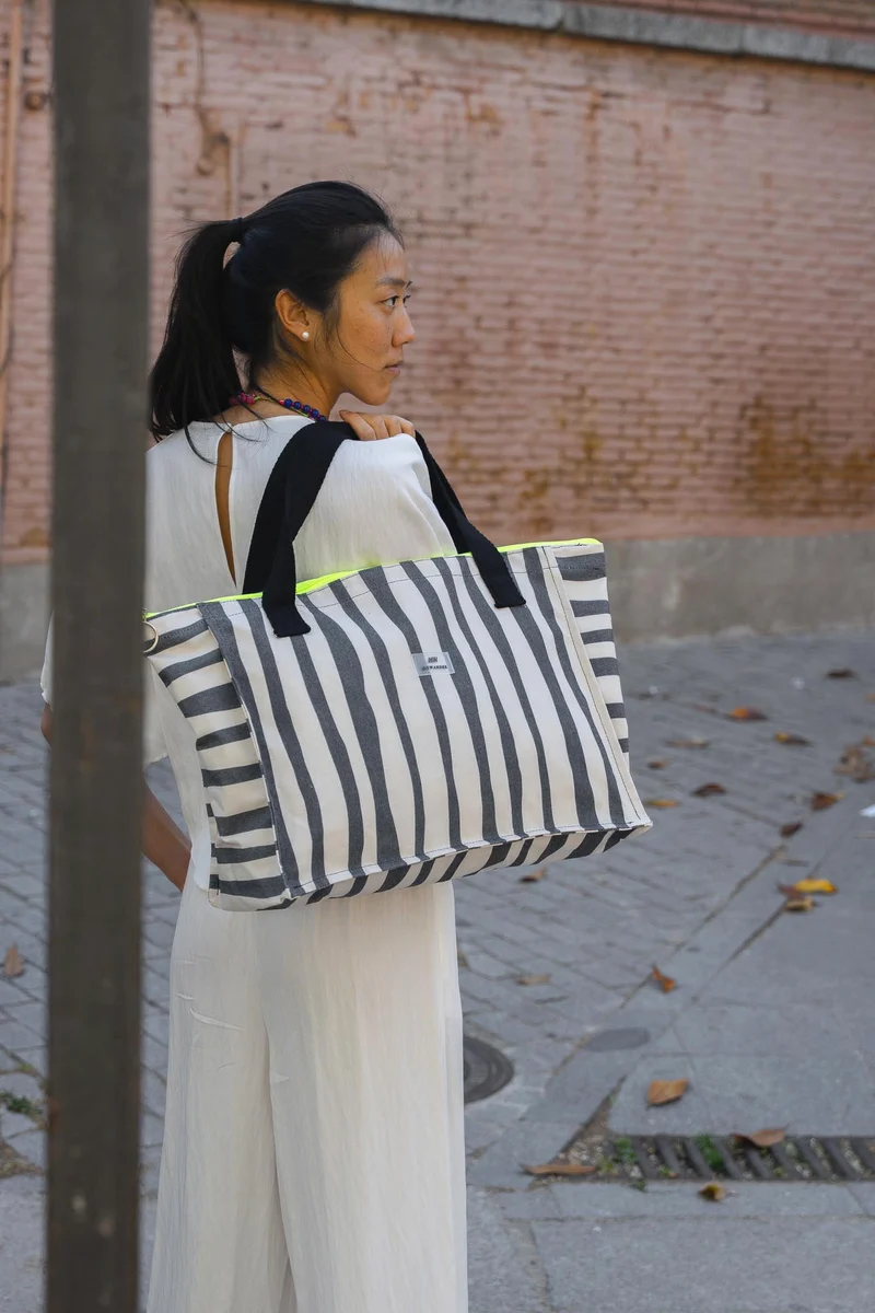 Pack Paris Bolso de Viaje Mediano + Neceser