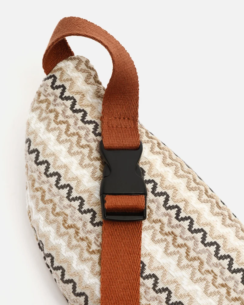Tarvos riñonera con estampado jacquard