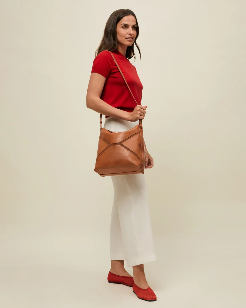 Peli bolso hobo con asa bandolera extraíble