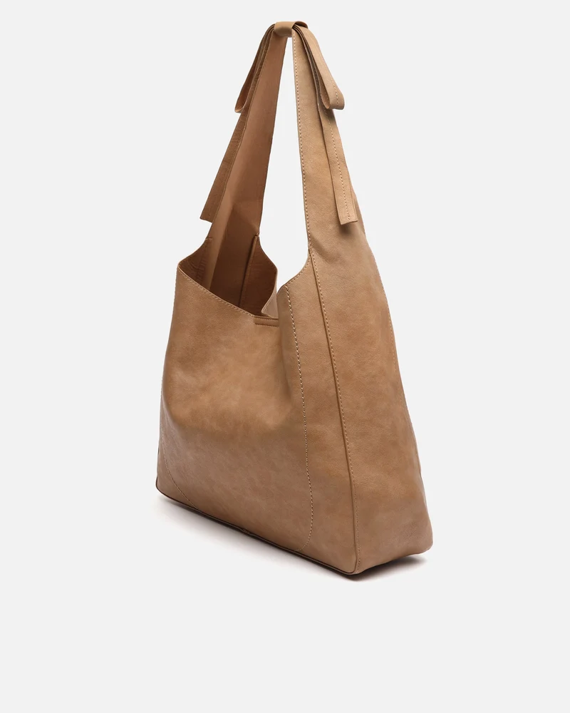 Kaira bolso hobo con neceser extraíble