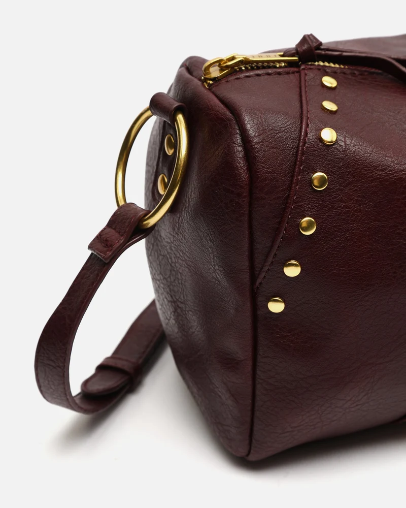 Fuyi bolso bowling con detalles metálicos