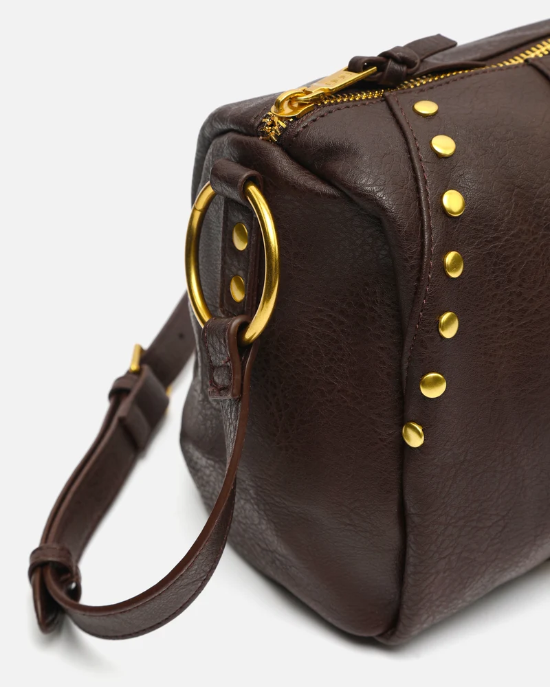 Fuyi bolso bowling con detalles metálicos