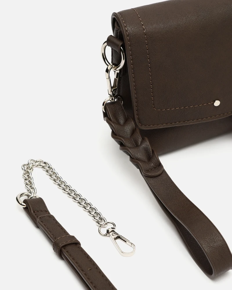 Nuro bolso bandolera pequeño con solapa