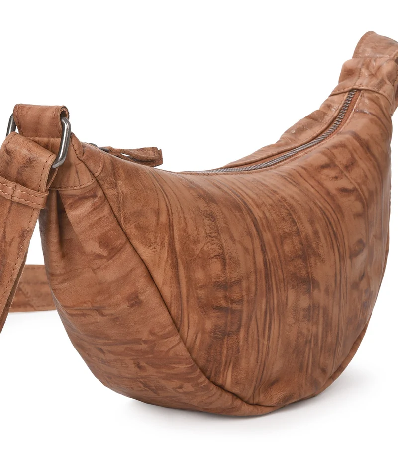 Bandolera medialuna de piel THB Sagano