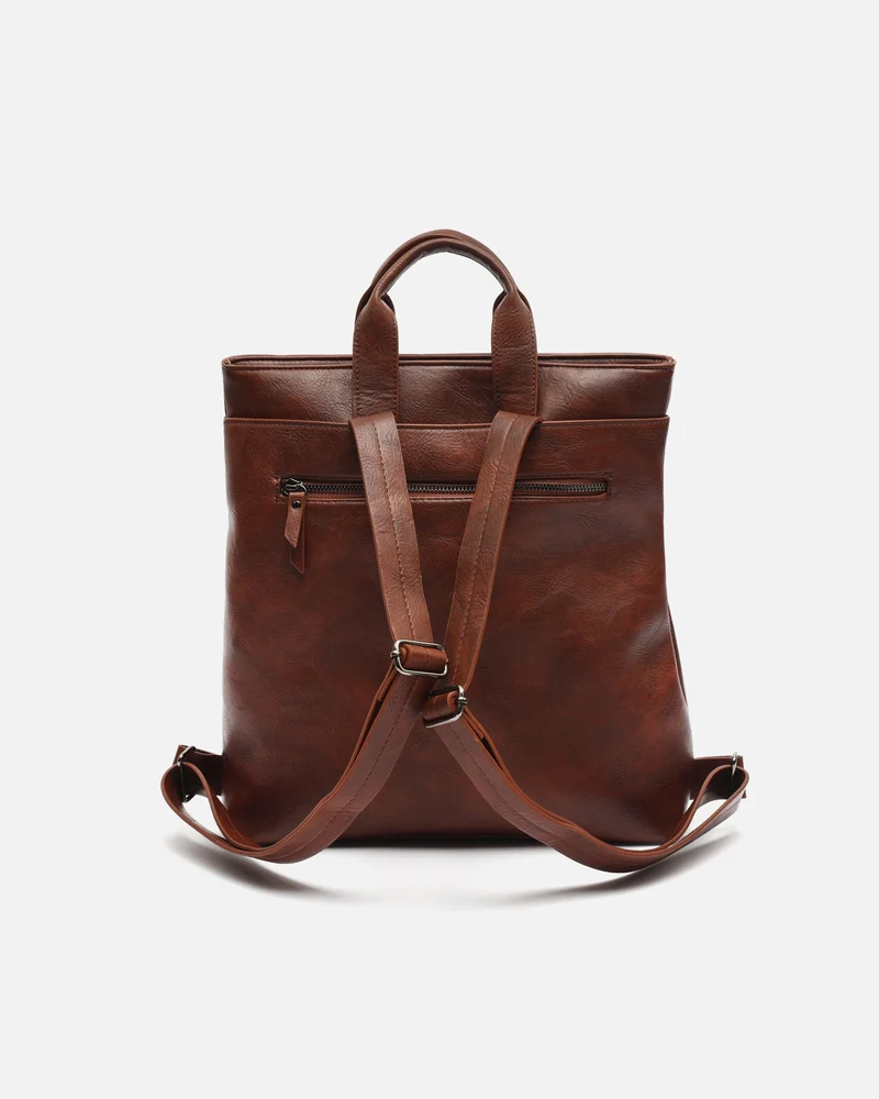 Zaocai mochila con detalles metálicos ED.