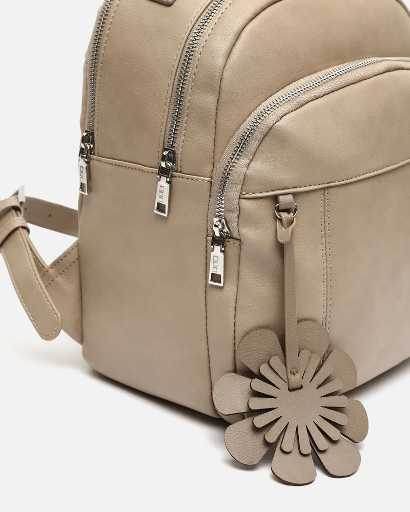 Filiberti mochila con detalle colgante ED.