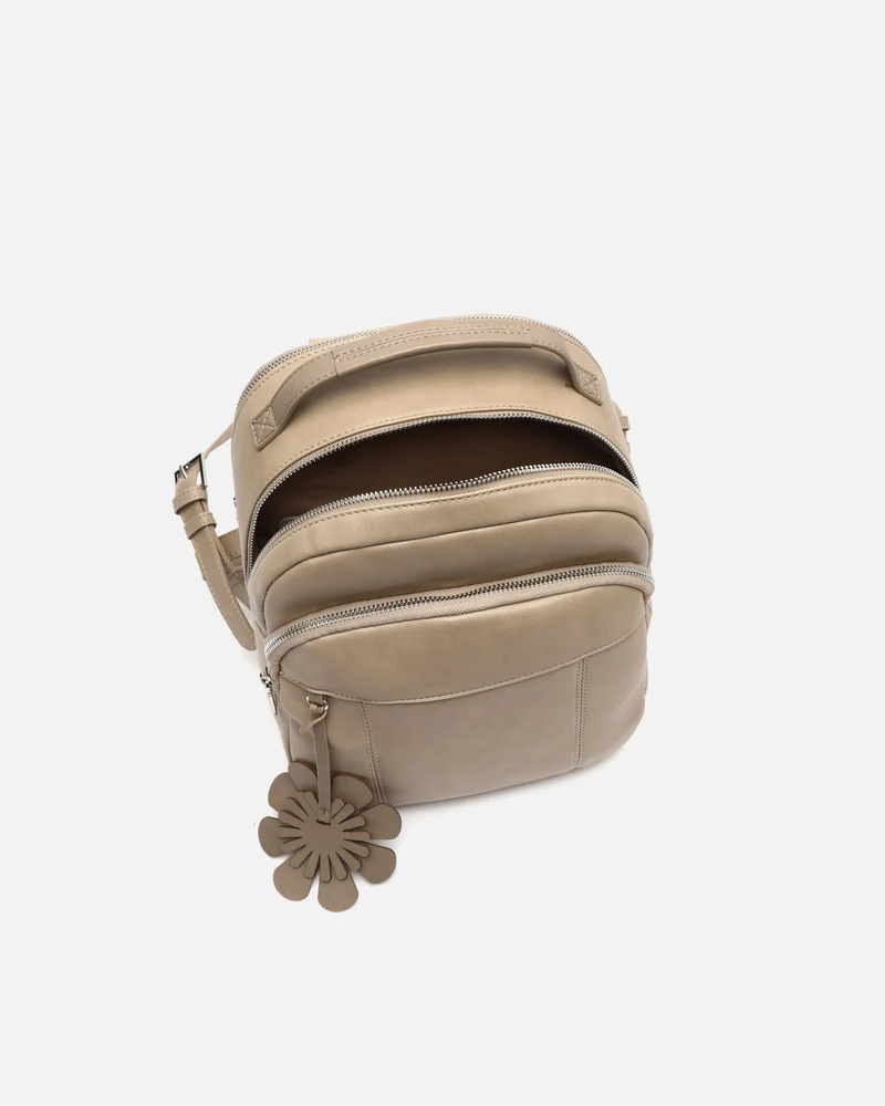 Filiberti mochila con detalle colgante ED.
