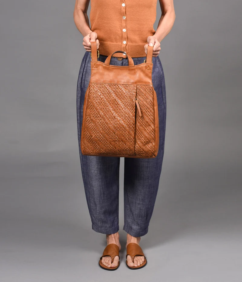 Mochila antirrobo de piel THB Plait