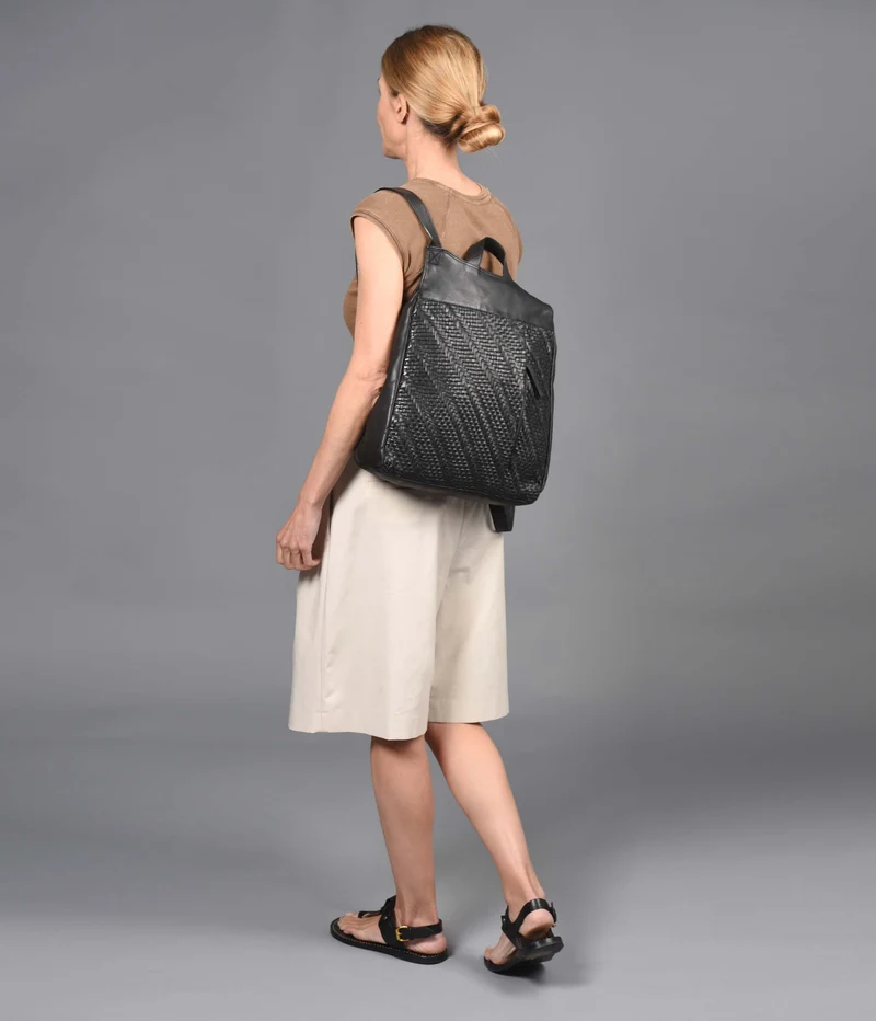 Mochila antirrobo de piel THB Plait