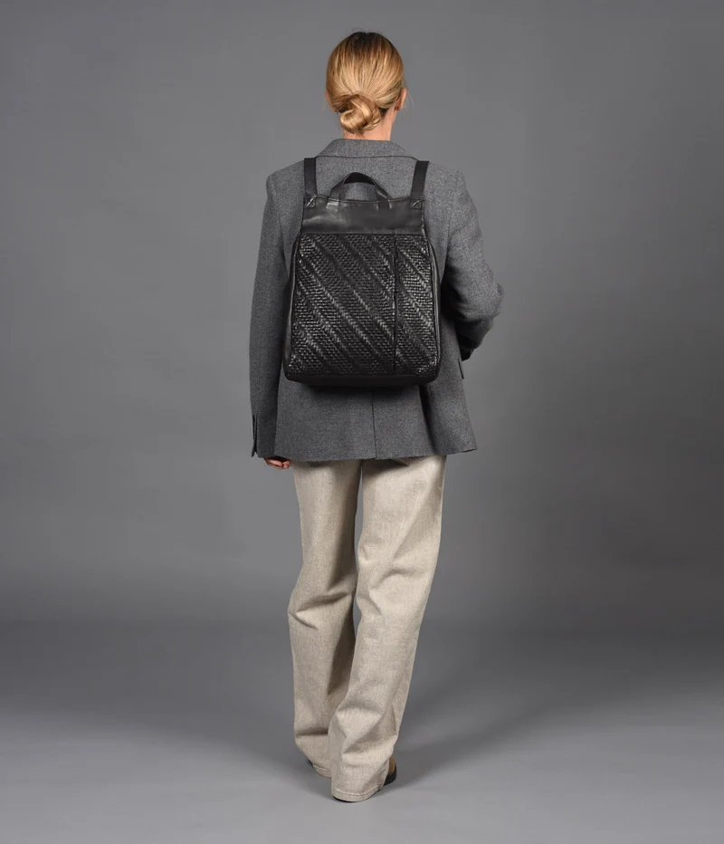 Mochila antirrobo de piel THB Plait