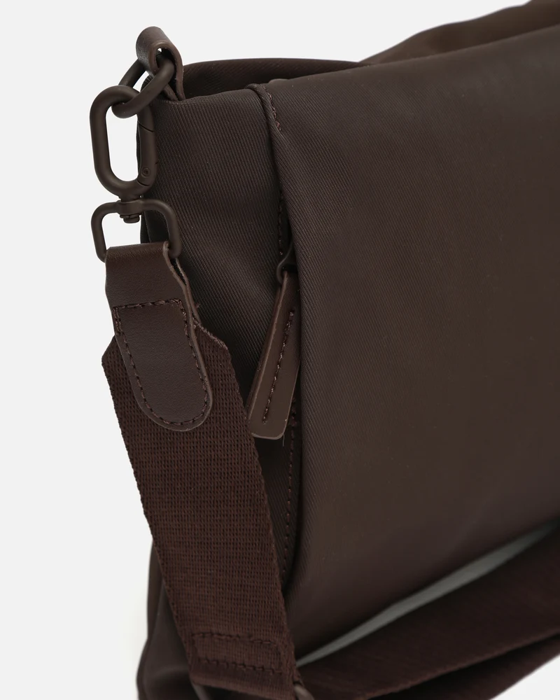Danela bolso bandolera pequeño en nylon