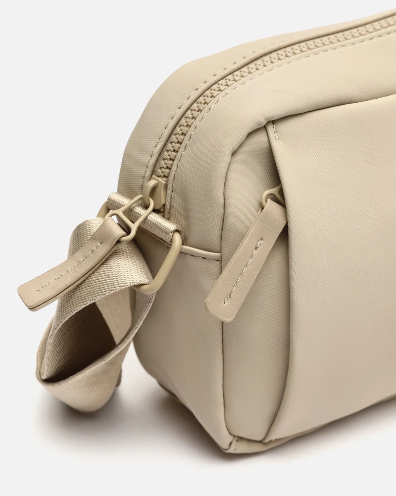 Daela bolso bandolera pequeño en nylon