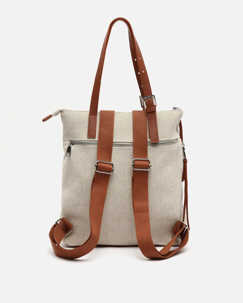 Narcisa mochila antirrobo con asas para el hombro y estampado patchwork efecto desgastado ED.
