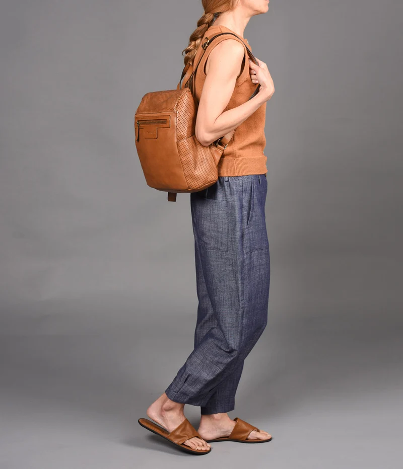 Mochila antirrobo de piel THB Hole