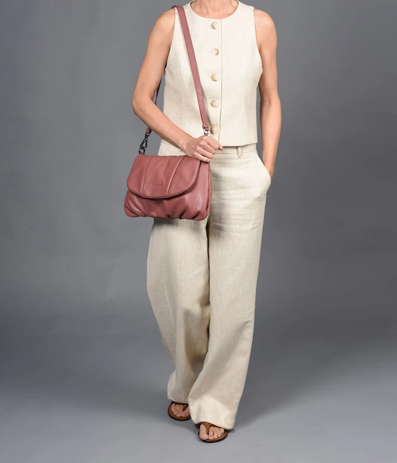 Bandolera grande de piel THB Scallop