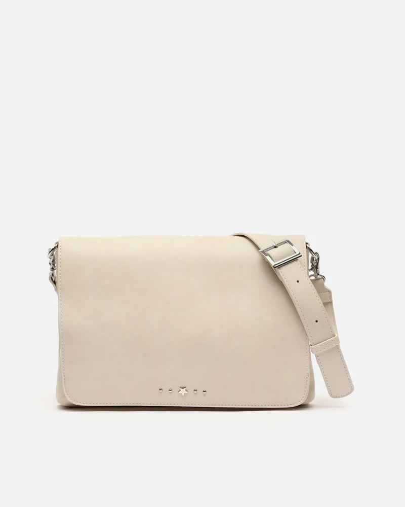 Nesqui-1 bolso bandolera con solapa y detalles metálicos ED.