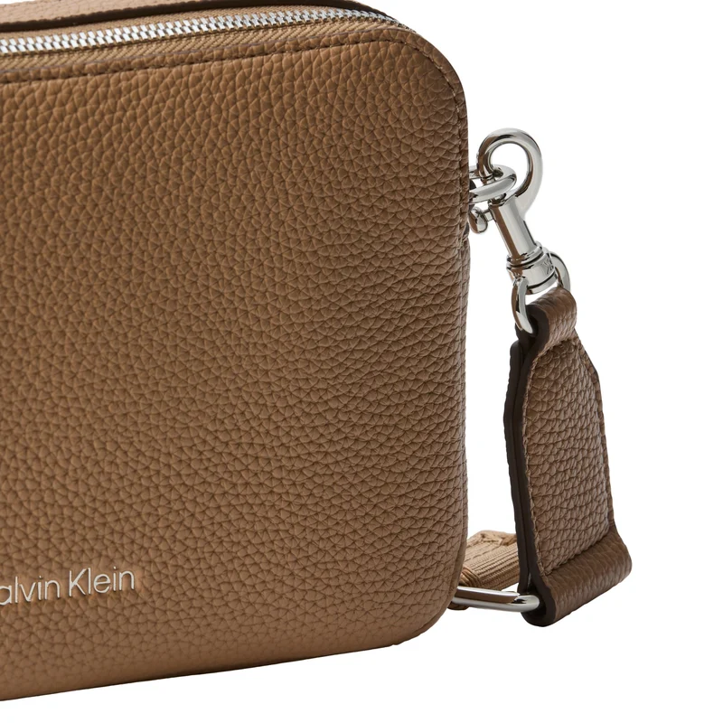 Calvin Klein Webbing Camera Bag - Bolso bandolera (tannin)