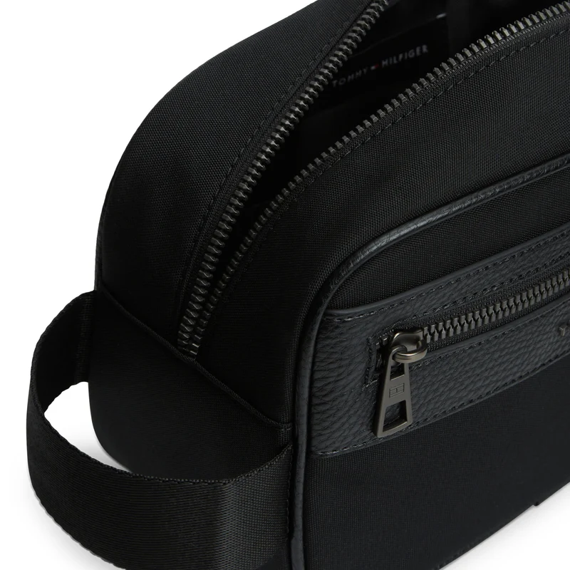 Tommy Hilfiger Repreve Washbag - Neceser 23 cm (black)